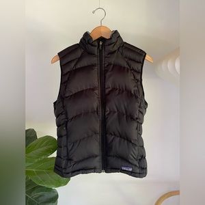 Patagonia Down Vest Women’s L